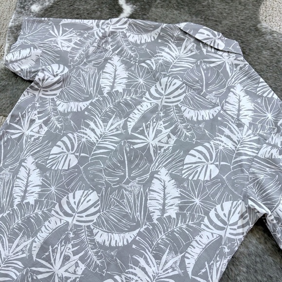 Columbia Rapid Rivers Short Sleeve Button Down Shirt - Picture 6 of 10